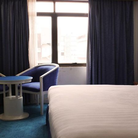 Arnava Hotel Senen Jacarta Exterior foto