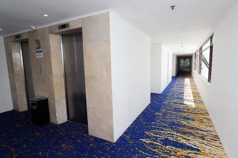 Arnava Hotel Senen Jacarta Exterior foto